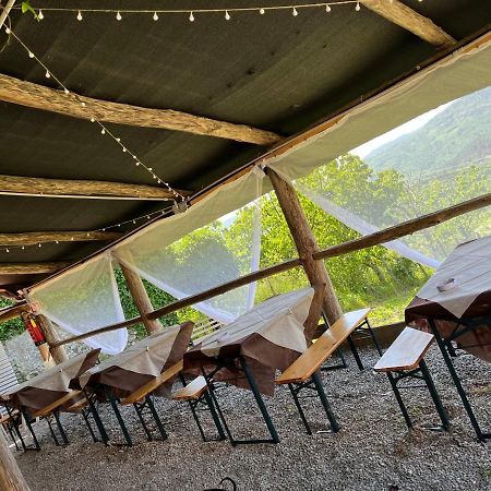 Locanda Agrogallo Carro Buitenkant foto