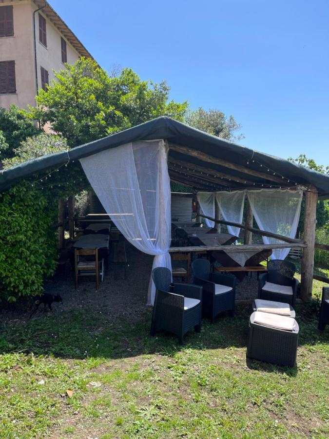 Locanda Agrogallo Carro Buitenkant foto